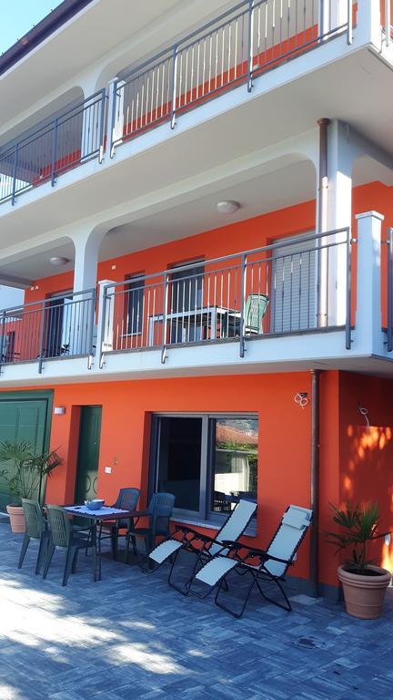 Casa Elena 1 Apartment Germignaga Exterior photo